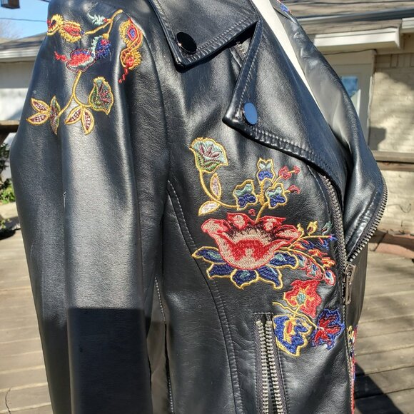 Gorgeous Embroidered Black Faux Leather Jacket V Christina - Picture 7 of 15